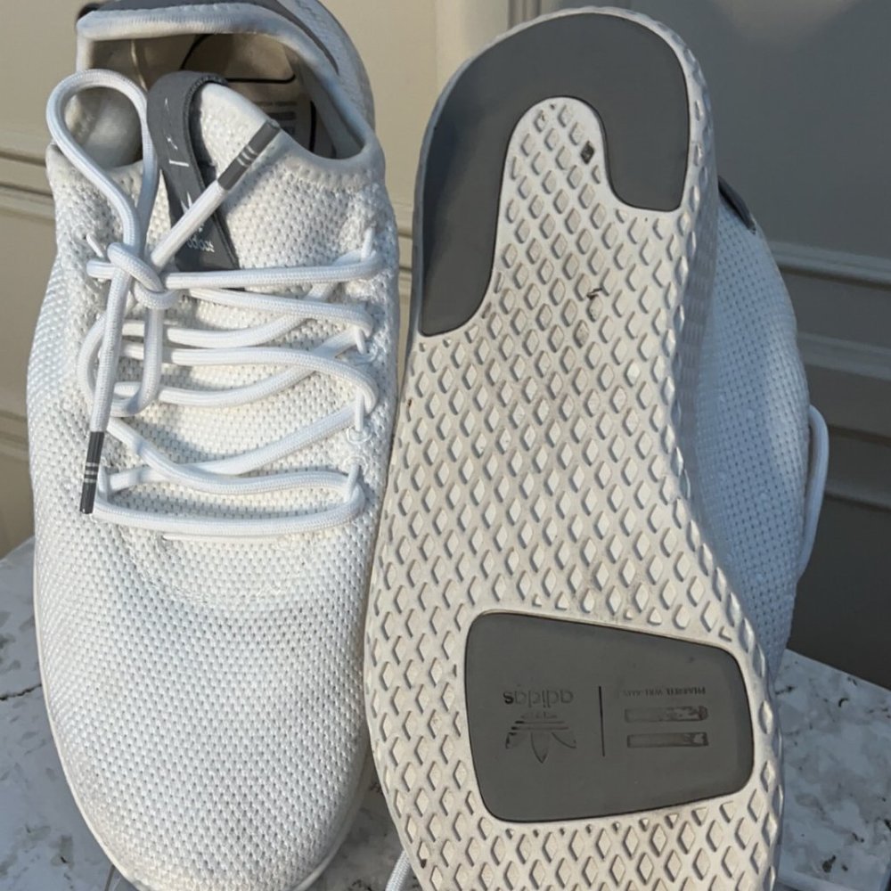 pharrell williams tennis shoes